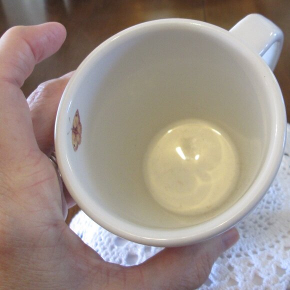 Hallmark Marjolein Baston mug "Friendship plants a garden of flowers in our corn - Picture 5 of 9